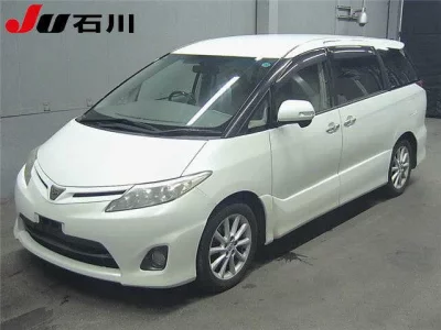 Toyota ESTIMA — фото