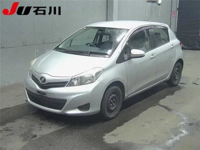Toyota VITZ — фото