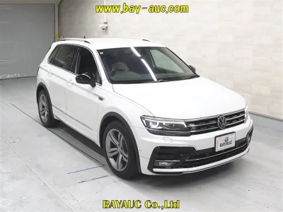 Volkswagen Tiguan — фото