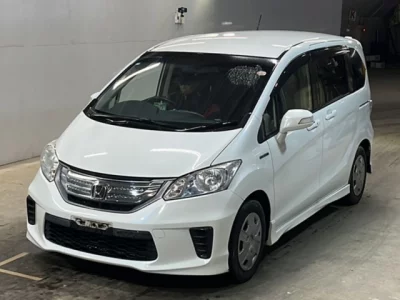 Honda FREED — фото