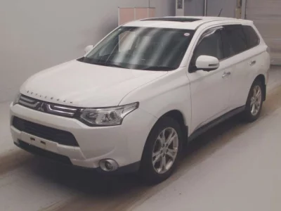 Mitsubishi OUTLANDER — фото