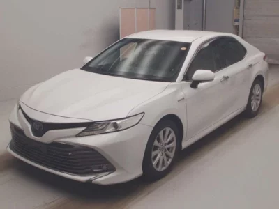 Toyota Camry — фото