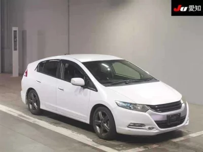 Honda INSIGHT — фото