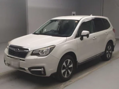Subaru FORESTER — фото