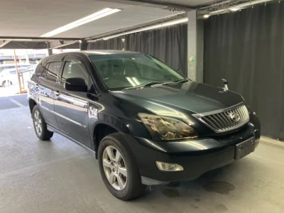 Toyota Harrier — фото