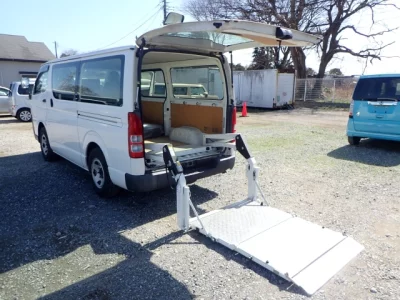 Toyota HiAce Van