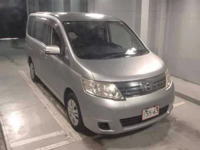 Nissan SERENA — фото