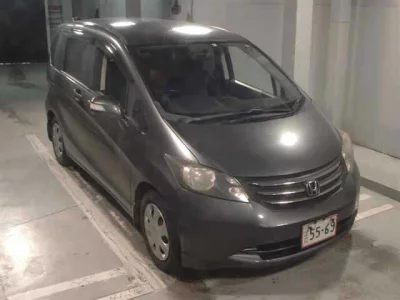 Honda Freed — фото
