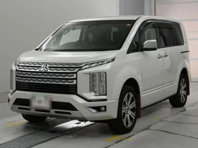 Mitsubishi DELICA D5