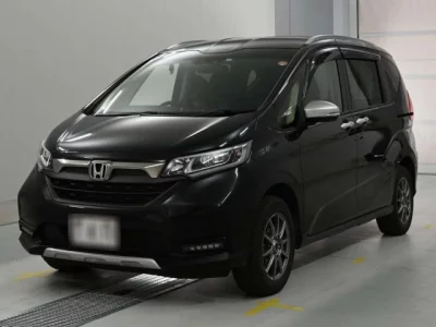 Honda Freed — фото