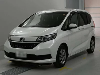 Honda Freed — фото