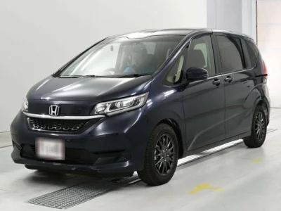 Honda Freed — фото