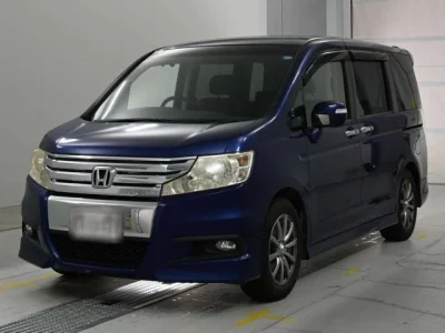 Honda STEP WAGON — фото