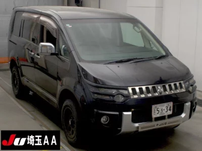Mitsubishi DELICA D5