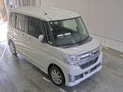 Daihatsu TANTO — фото