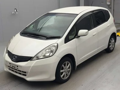 Honda Fit — фото