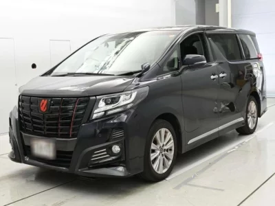 Toyota Alphard — фото
