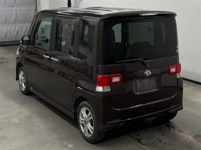 Daihatsu TANTO — фото