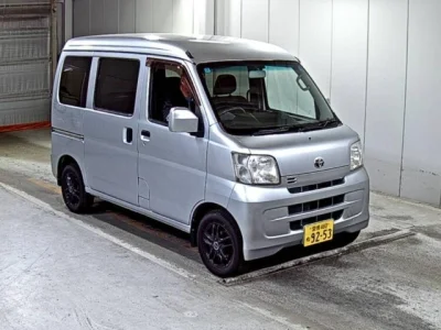 Toyota Pixis Van — фото