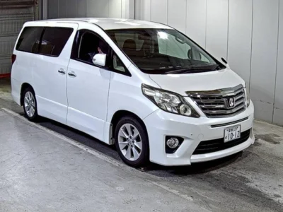 Toyota Alphard — фото