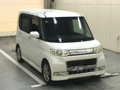 Daihatsu TANTO — фото