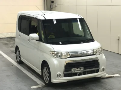 Daihatsu TANTO — фото
