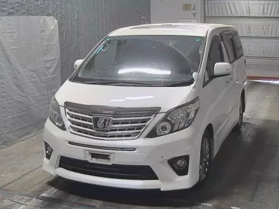 Toyota Alphard — фото