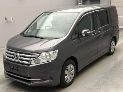 Honda STEP WAGON — фото