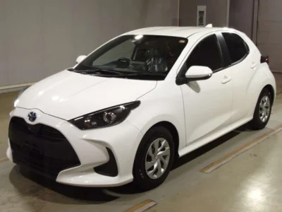 Toyota Yaris — фото