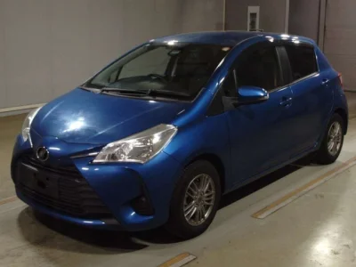 Toyota Vitz — фото