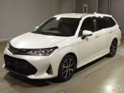Toyota Corolla Fielder — фото