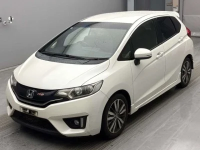 Honda Fit — фото