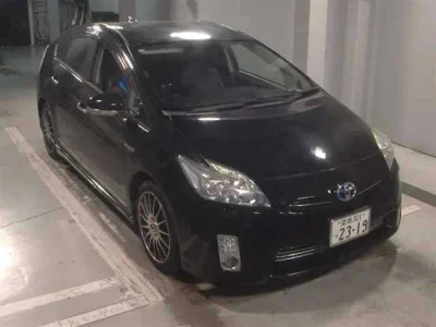 Toyota Prius — фото
