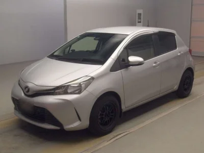 Toyota Vitz — фото