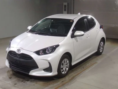 Toyota Yaris — фото