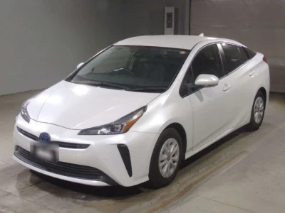Toyota Prius — фото