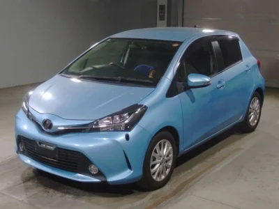 Toyota Vitz — фото