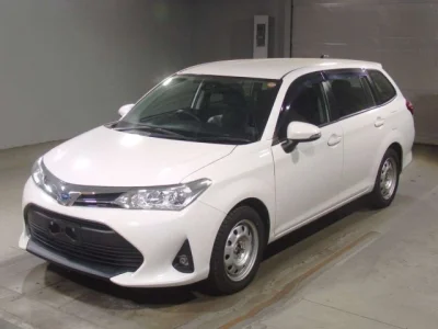 Toyota Corolla Fielder — фото