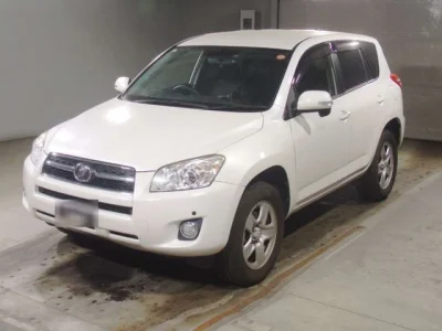 Toyota RAV4 — фото