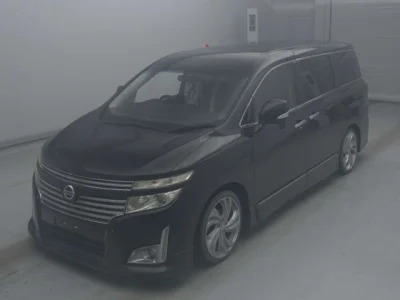 Nissan ELGRAND — фото