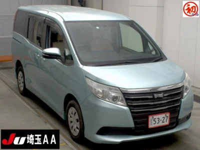 Toyota Noah — фото