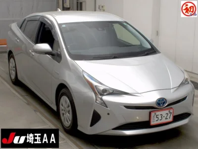 Toyota Prius — фото