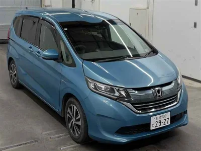 Honda Freed — фото