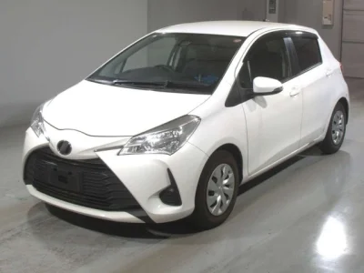 Toyota Vitz — фото