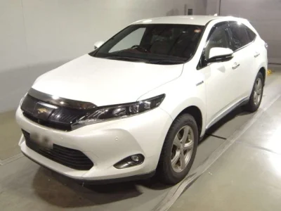 Toyota Harrier — фото