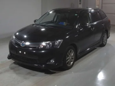 Toyota Corolla Fielder — фото