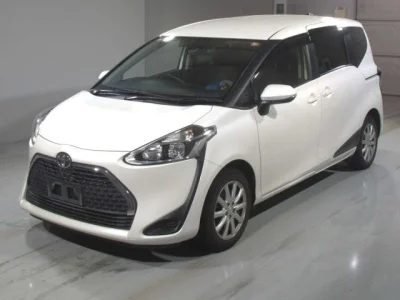 Toyota Sienta — фото