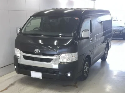 Toyota HiAce — фото