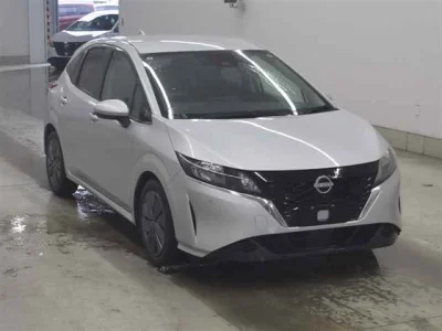 Nissan Note — фото