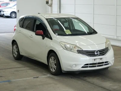Nissan Note — фото